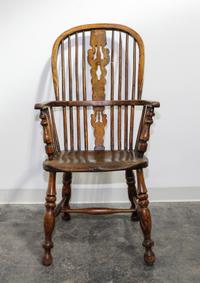 An English Windsor Arm Chair Height 42 1/2 inches. — 19TH CENTURY