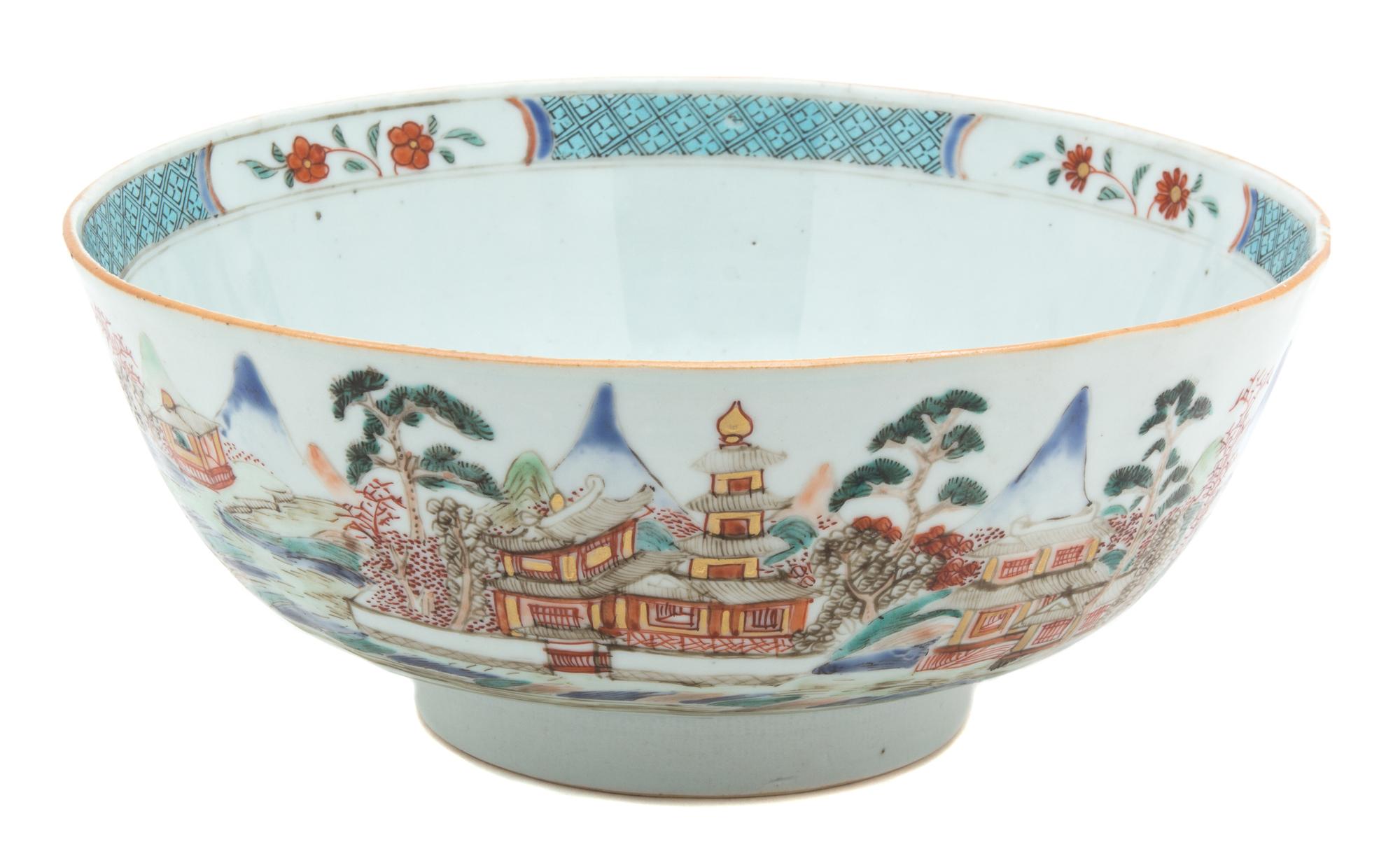 A Chinese Export Porcelain Bowl Diameter 9 1/2 inches. — CIRCA 1760