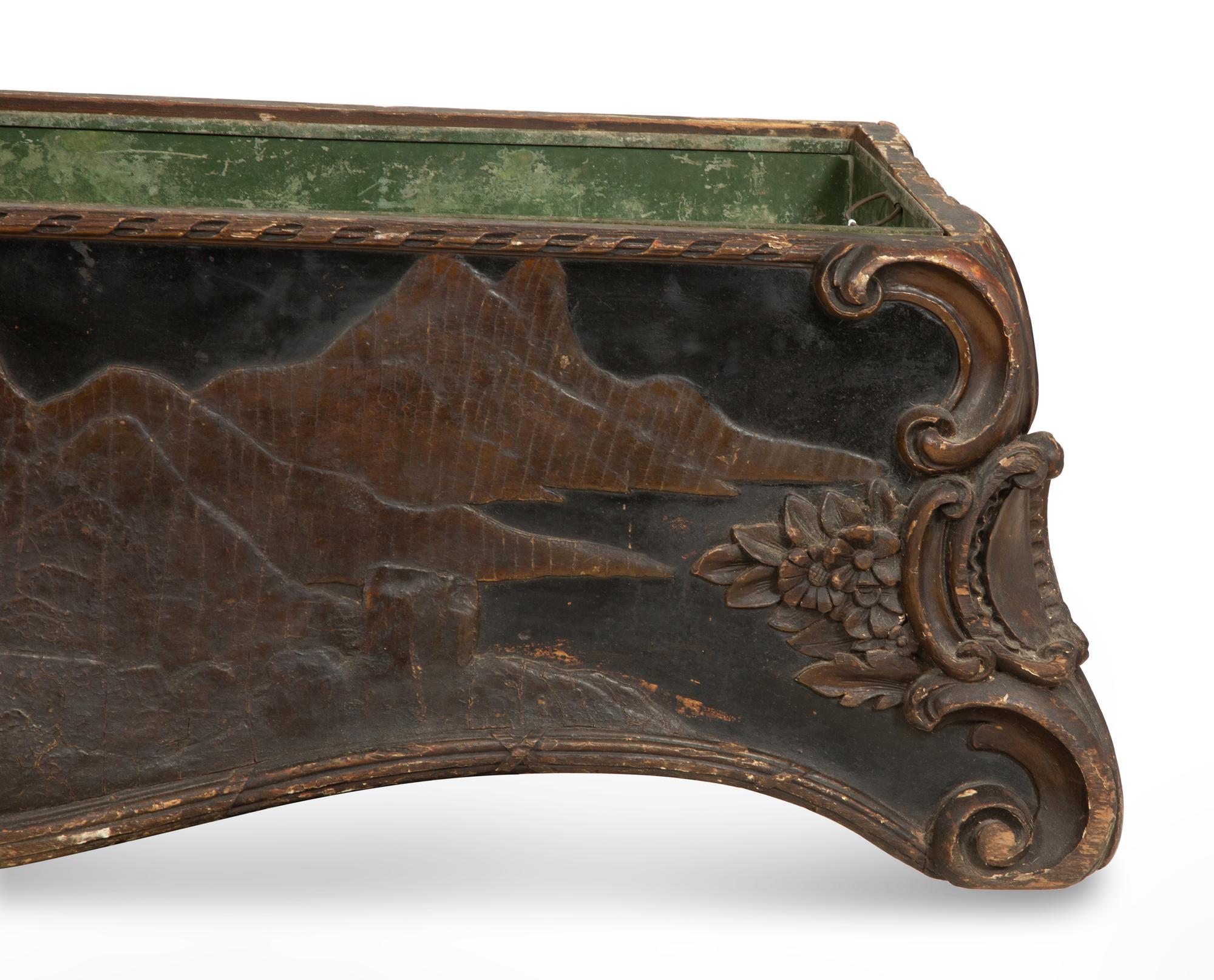 An Italian Louis XV Style Painted and Parcel Gilt Jardinière