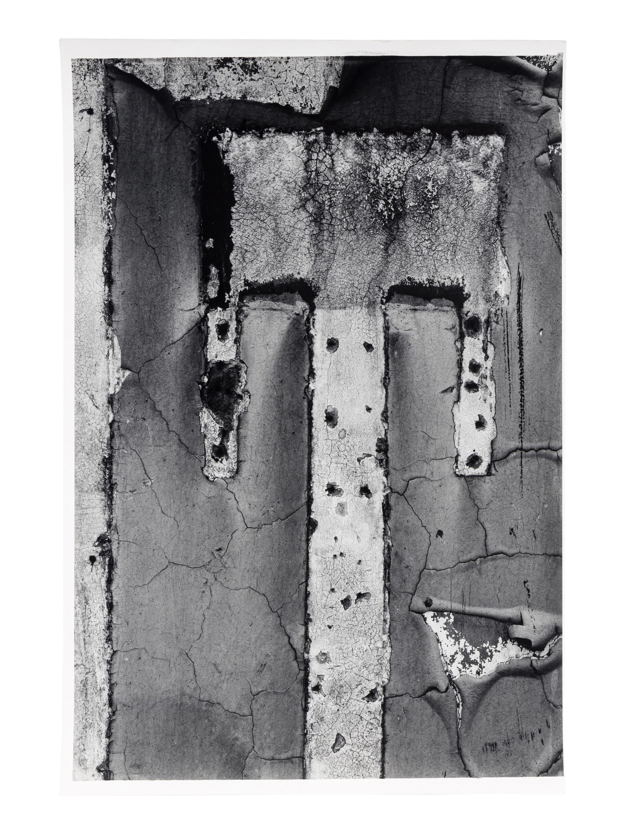 Aaron Siskind (1903-1991) Chicago 101, 1952