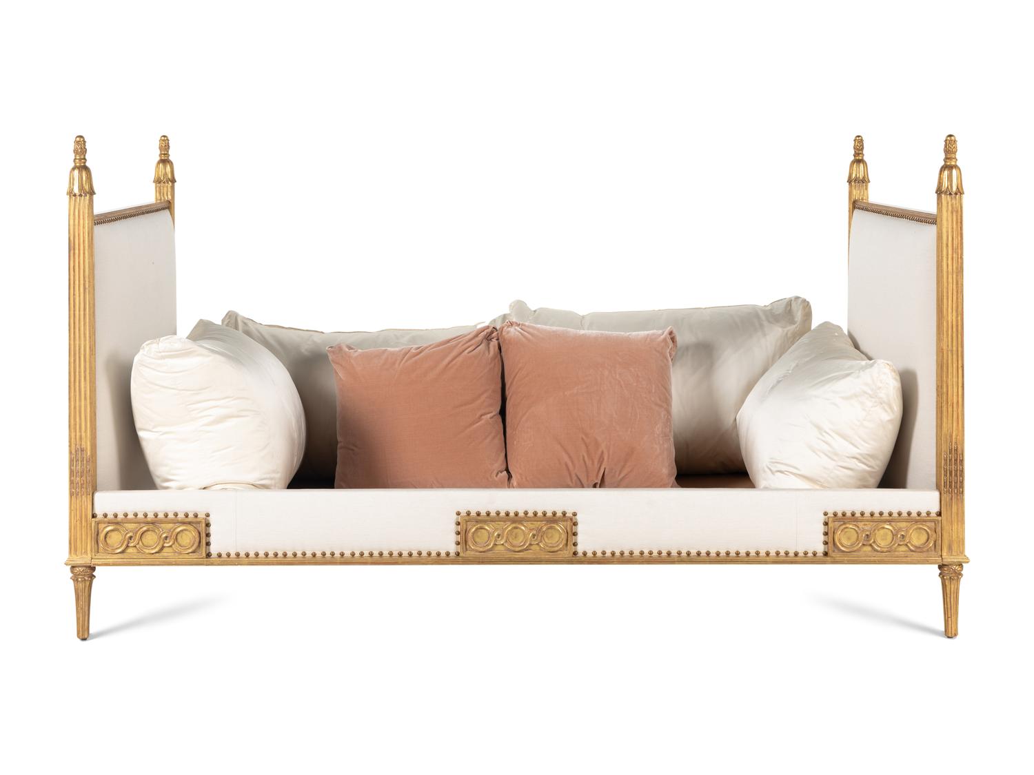 An Ebanista Villandry Daybed