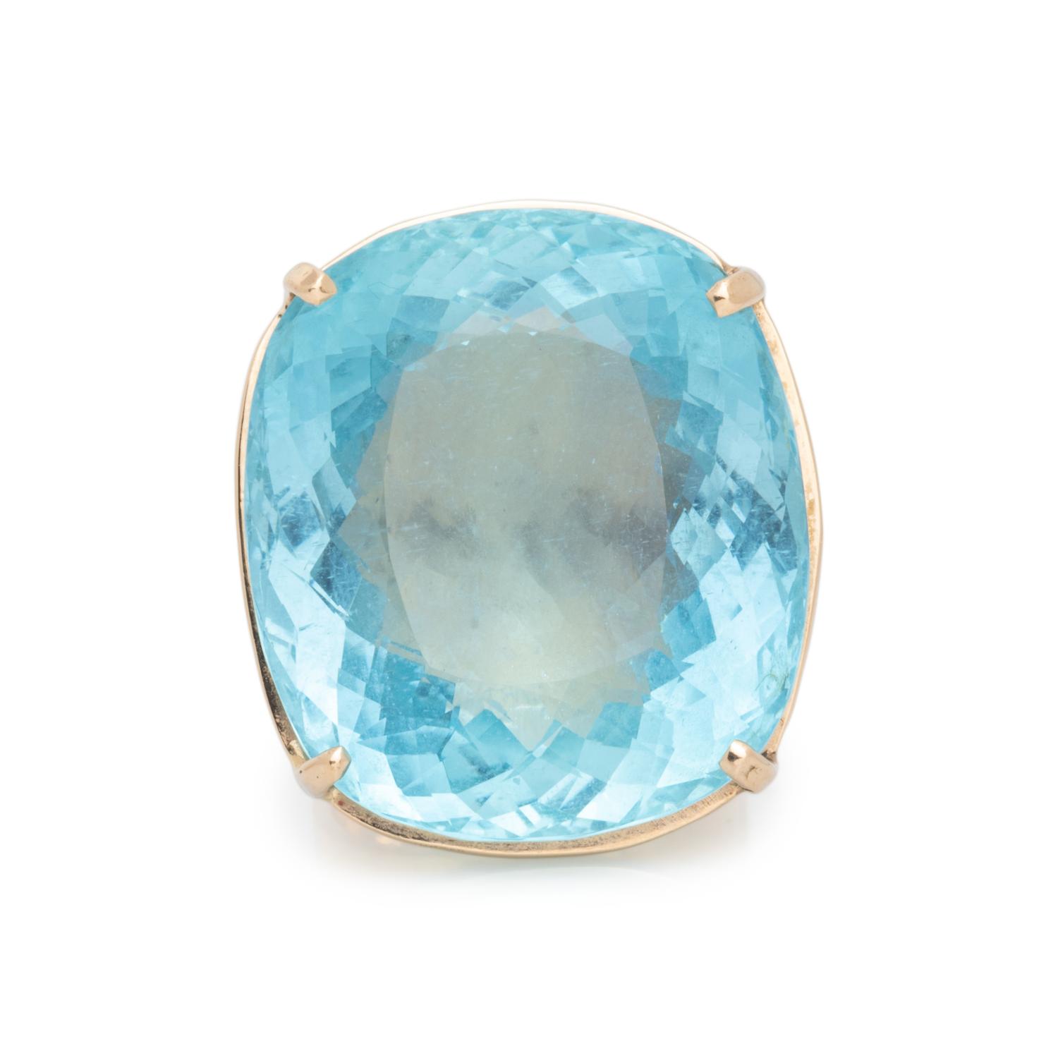 YELLOW GOLD AND AQUAMARINE RING