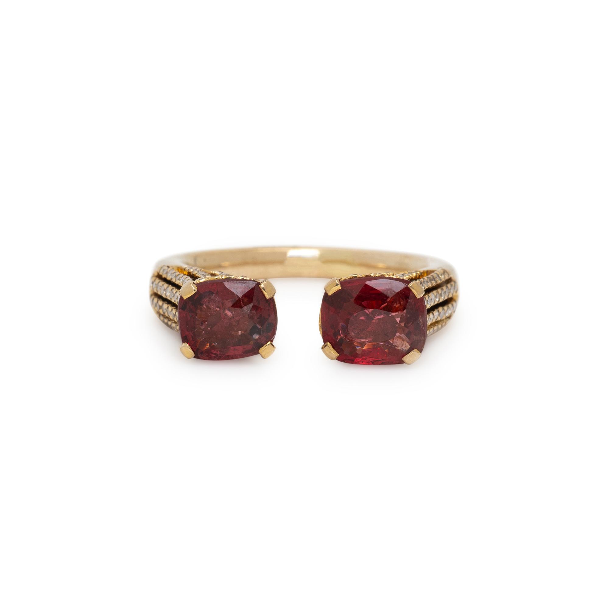 SPINEL, DIAMOND, AND YELLOW GOLD RING