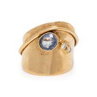 YELLOW GOLD, SAPPHIRE, AND DIAMOND RING