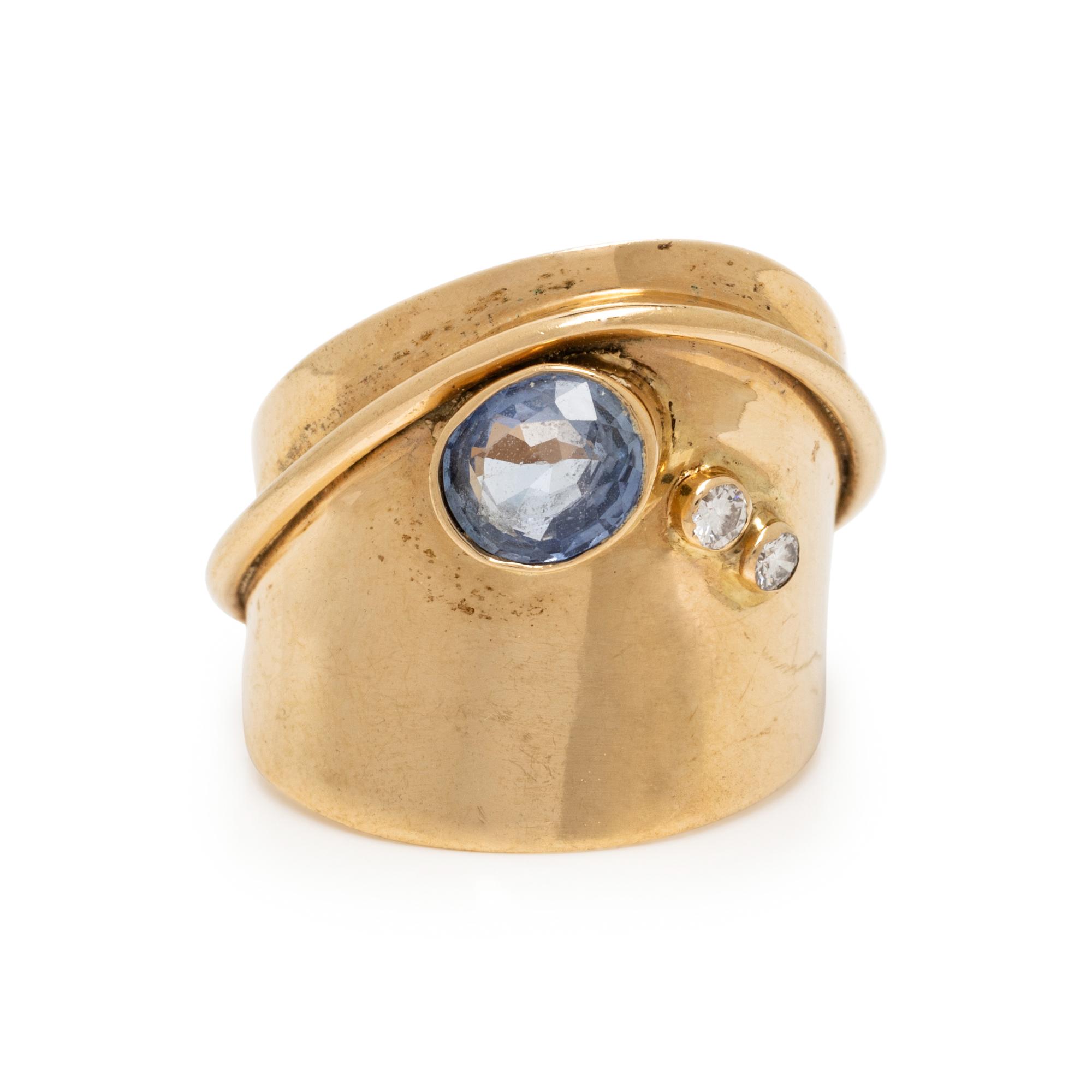 YELLOW GOLD, SAPPHIRE, AND DIAMOND RING