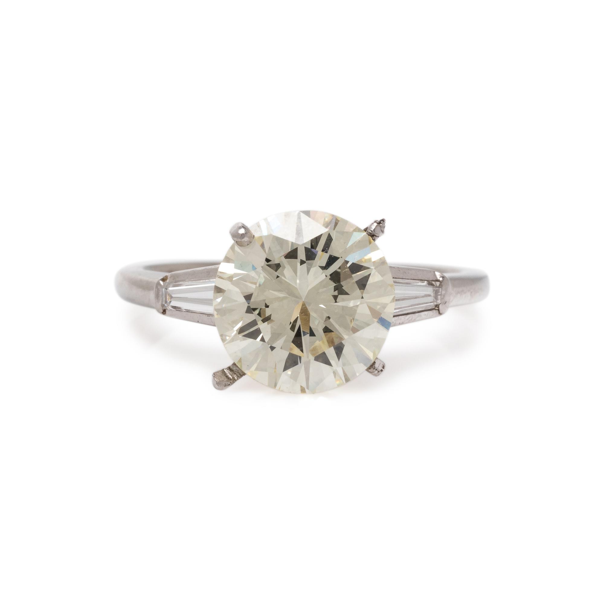DIAMOND RING