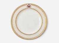 A Wedgwood Bone China Theodore Roosevelt State Service Dinner Plate, UK, circa 1902