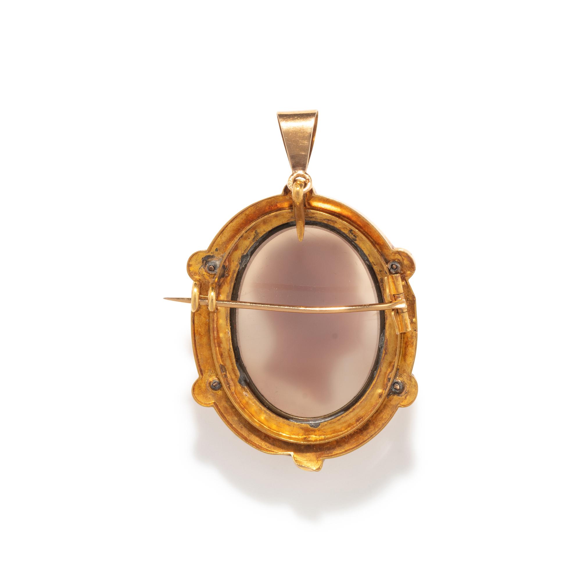 A Neoclassical Gold and Agate Cameo Pendant Brooch with a Male Portrait Head