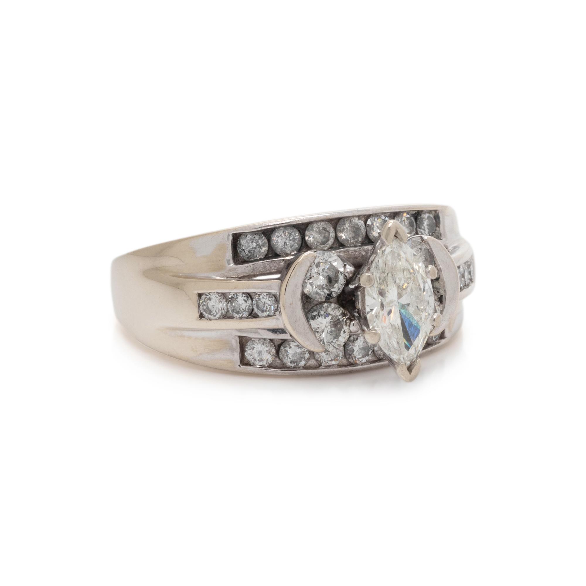 WHITE GOLD AND DIAMOND RING