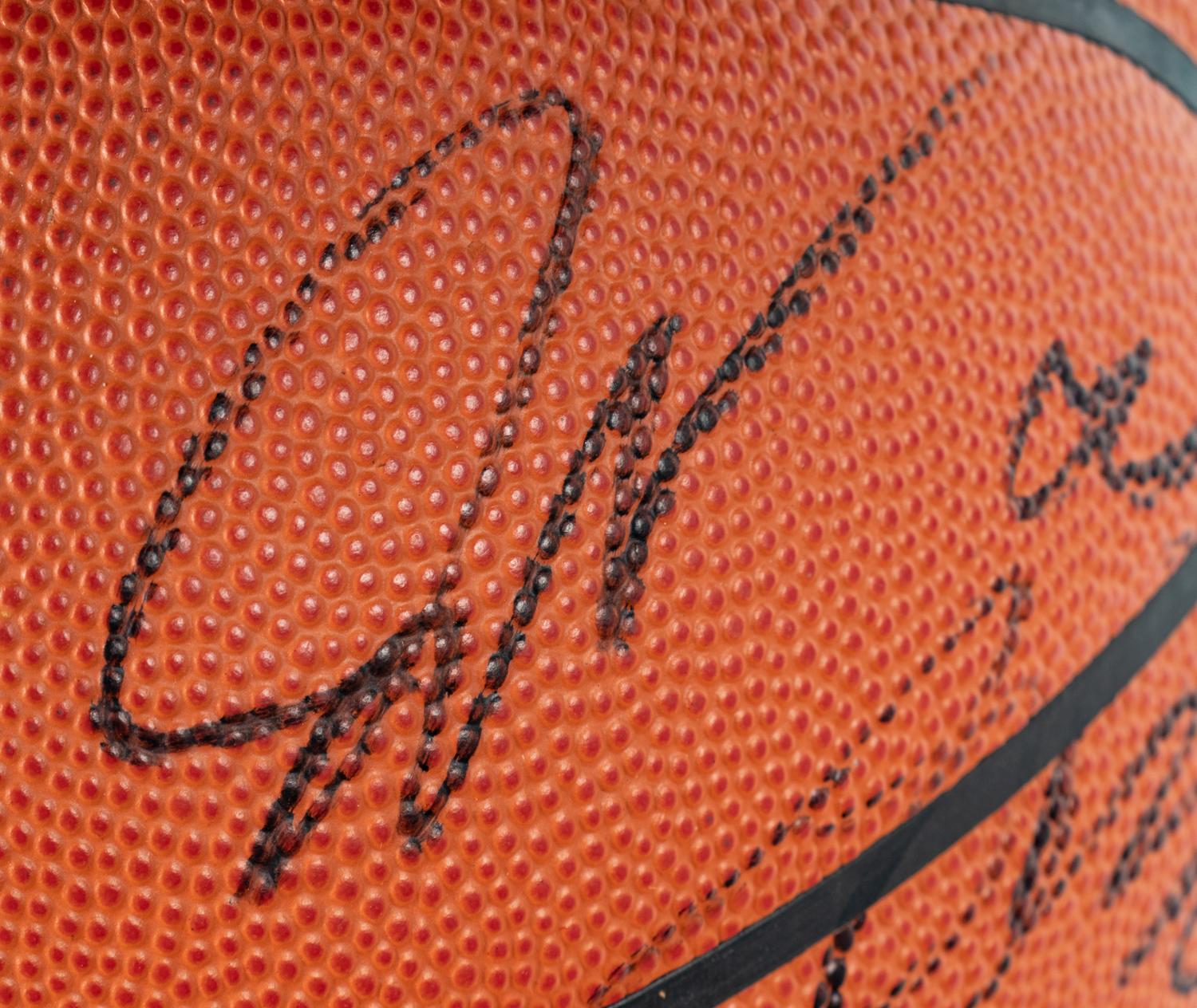 A 2003-04 Chicago Bulls Team Signed Autograph Basketball (Scottie Pippen's Last Season)