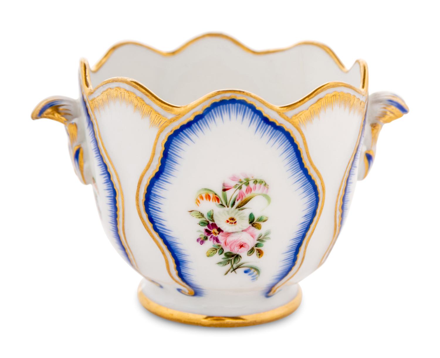 A Nicholas I Imperial Porcelain Factory Ice Cup from the Banquet Service of the Grand Peterhof Palace