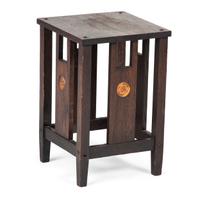 A Lakeside Craft Shop Tabouret
