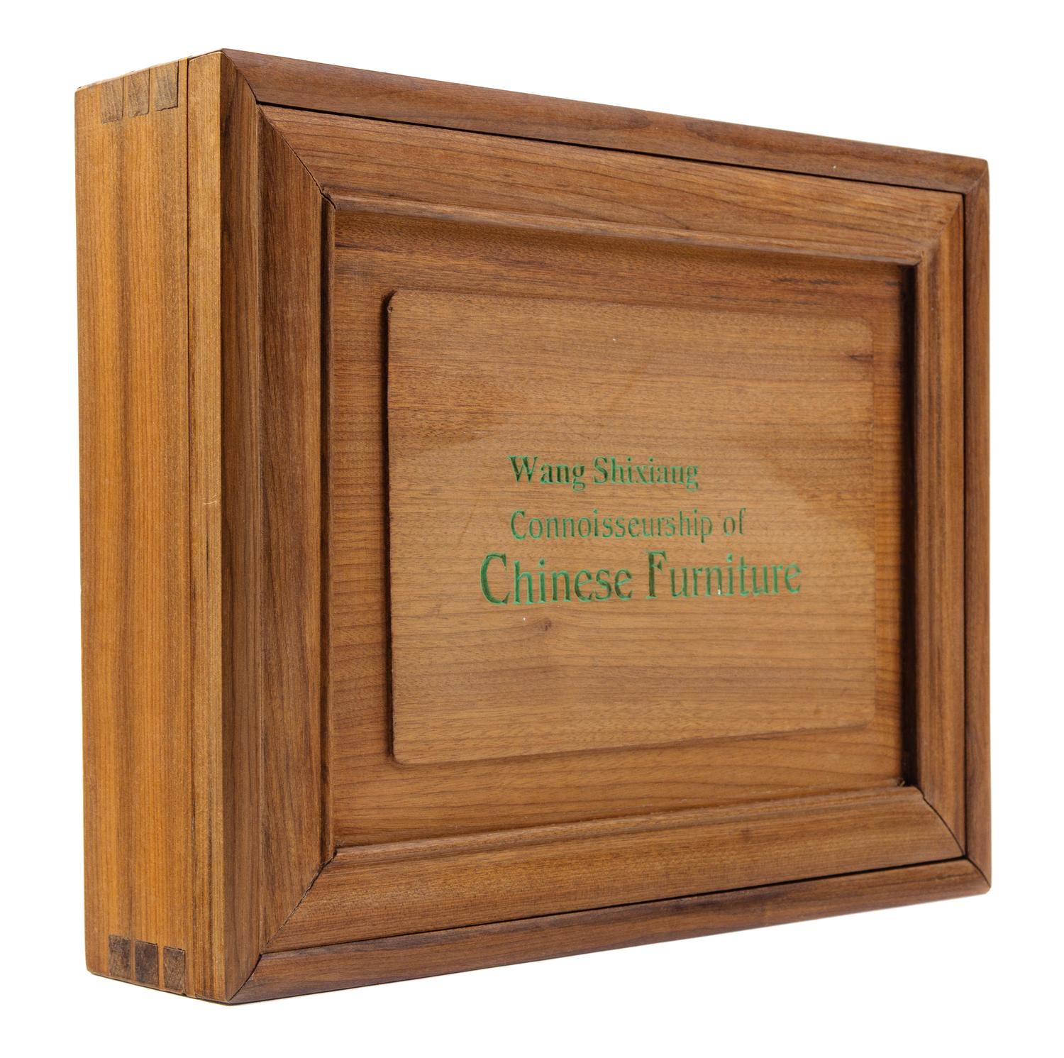 Wang, Shixiang, Connoisseurship of Chinese Furniture: Ming and Early Qing Dynasties — HONG KONG: JOINT PUBLISHING FOR ART MEDIA RESOURCES, LTD., 1990