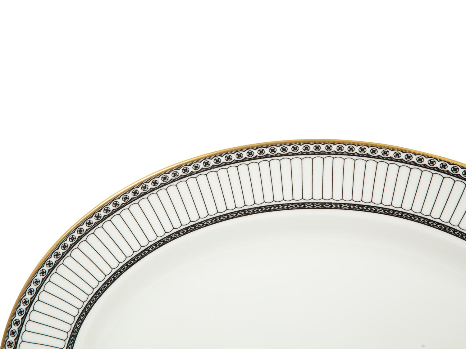 A Wedgwood Colonnade Porcelain Dinner Service