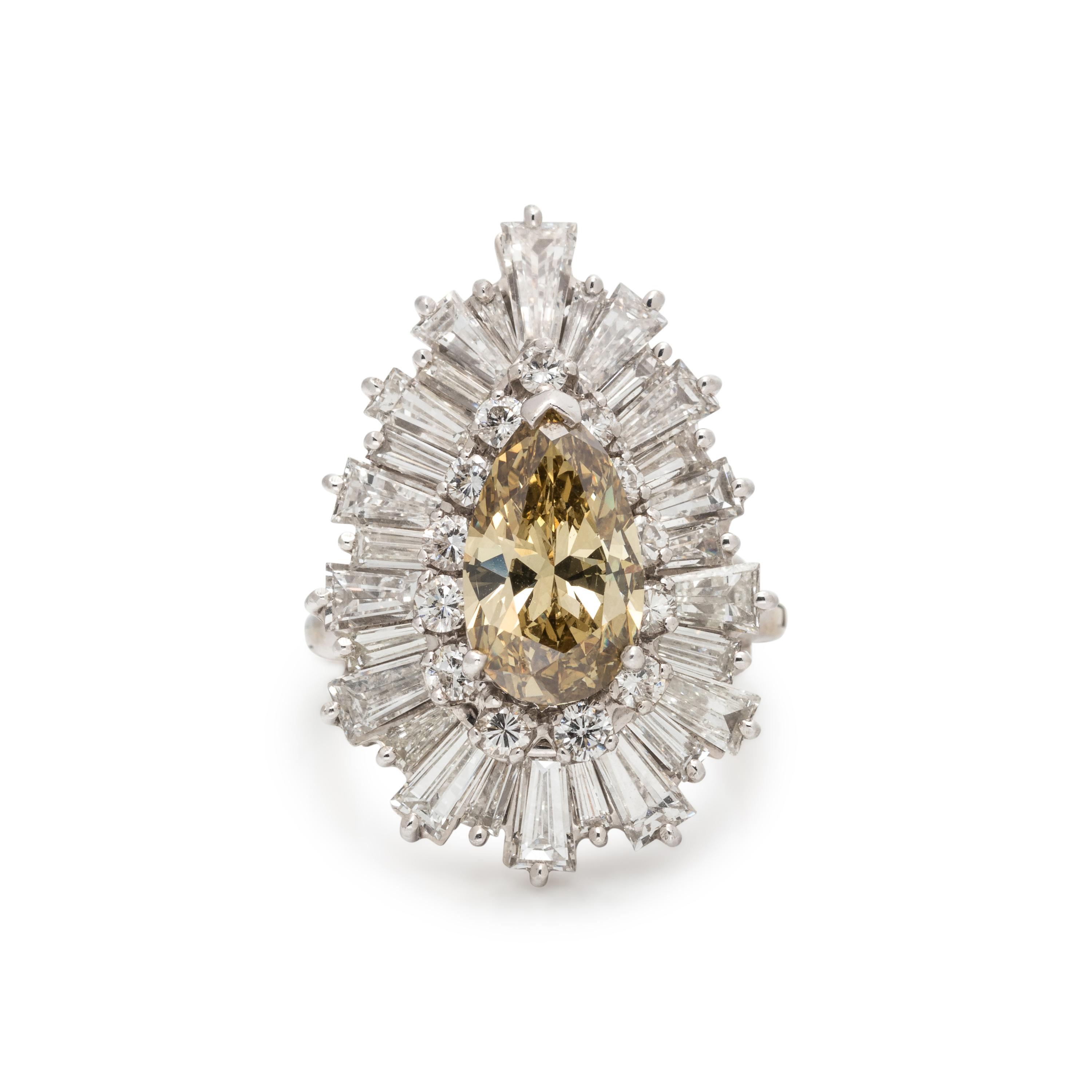 COLORED DIAMOND AND DIAMOND RING