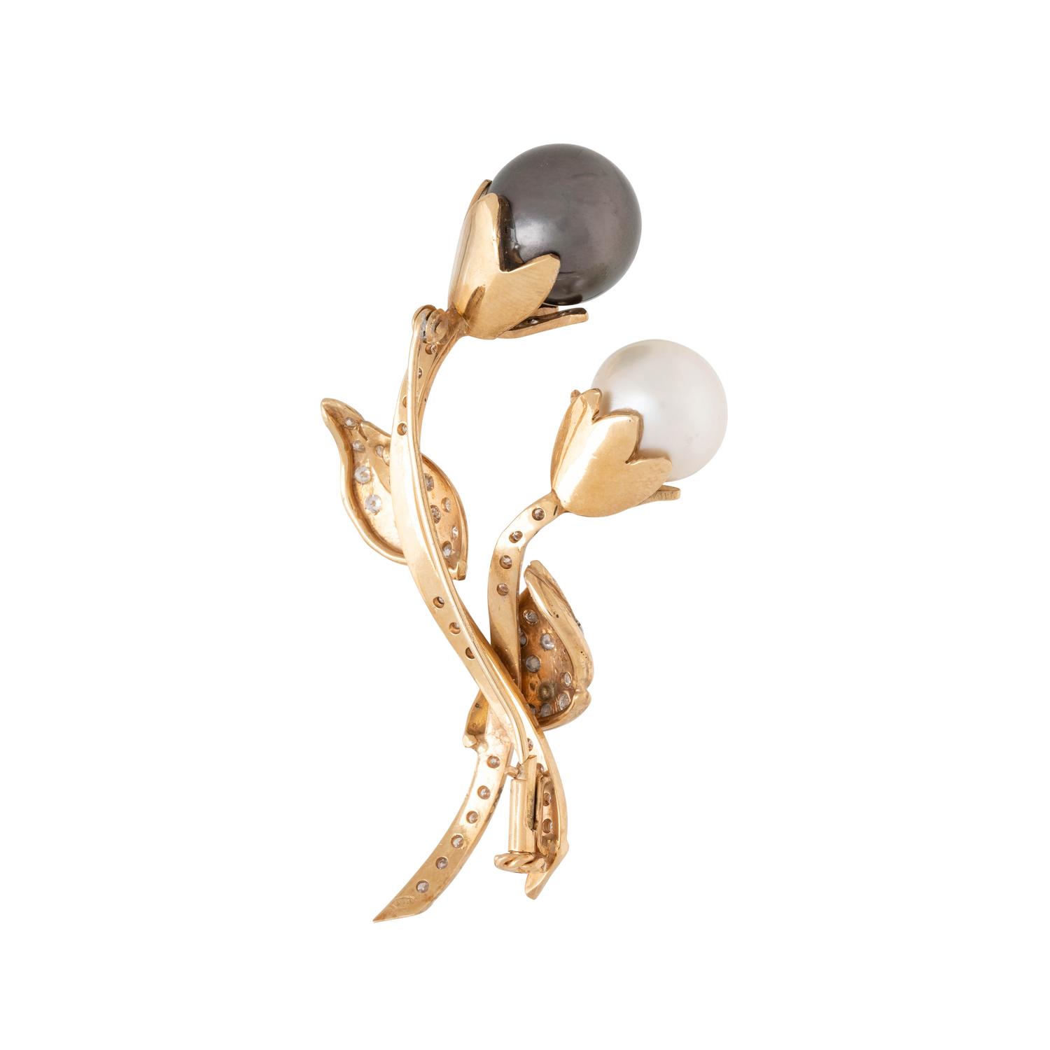 CULTURED PEARL AND DIAMOND BROOCH