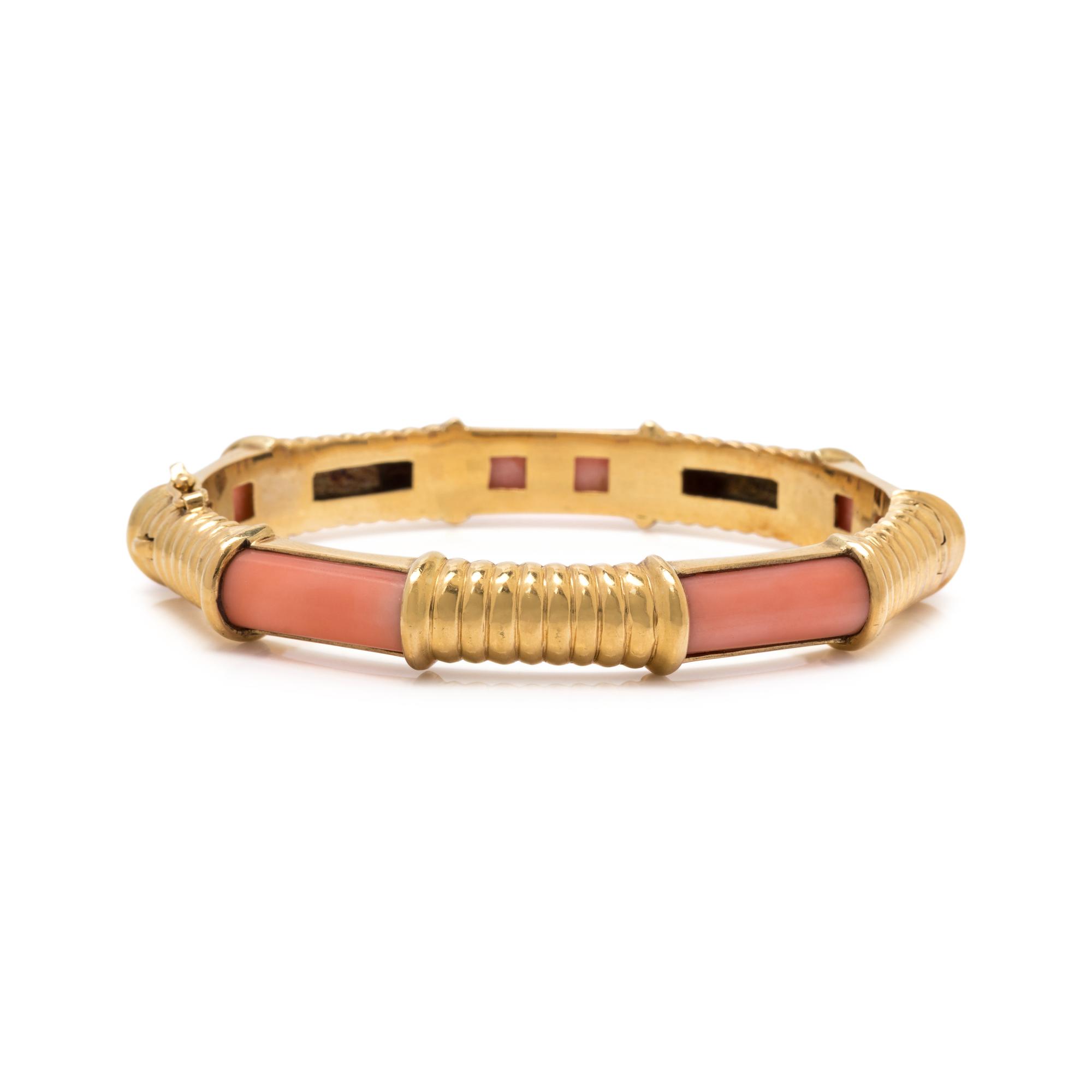 YELLOW GOLD AND CORAL BANGLE BRACELET