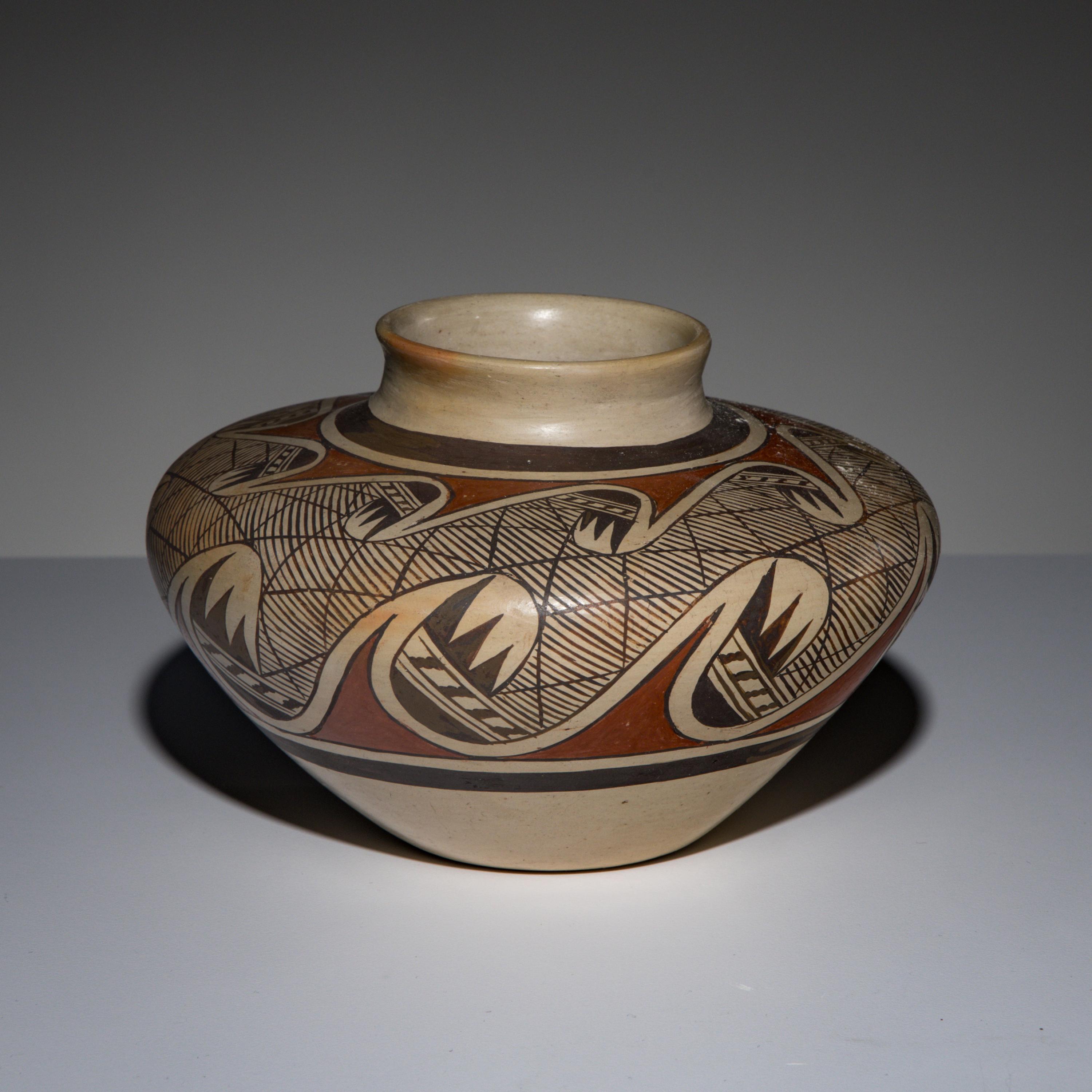 Fannie Nampeyo (Hopi-Tewa, 1900-1987) — Pottery Jar, Migration Pattern