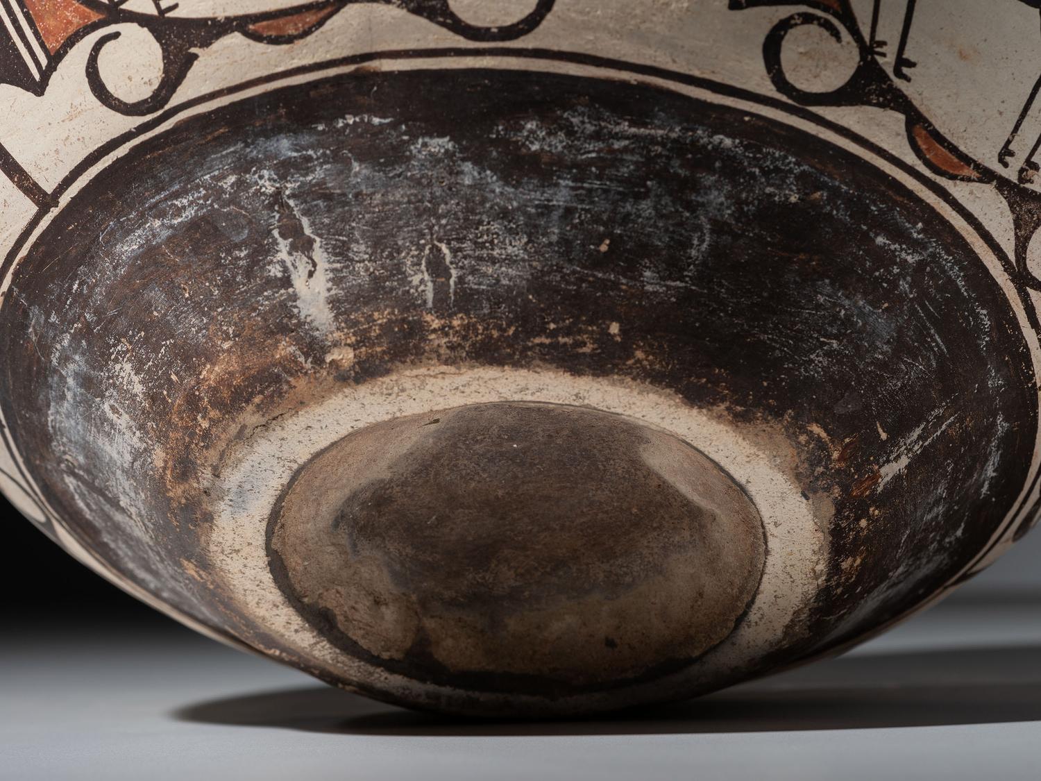 Zuni Polychrome Olla, with Heartline Deer