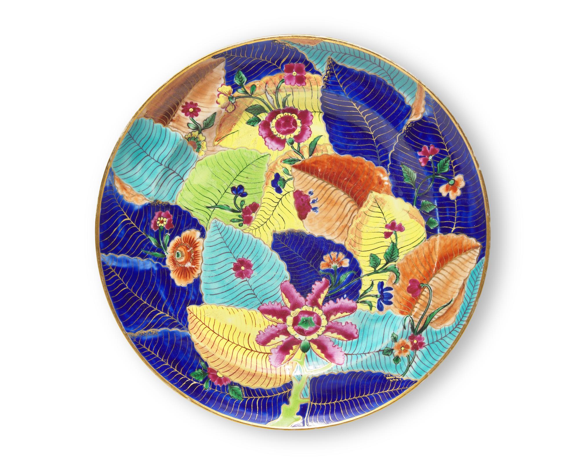 A Chinese Export Porcelain "Pseudo Tobacco-Leaf" Dinner Plate And Platter