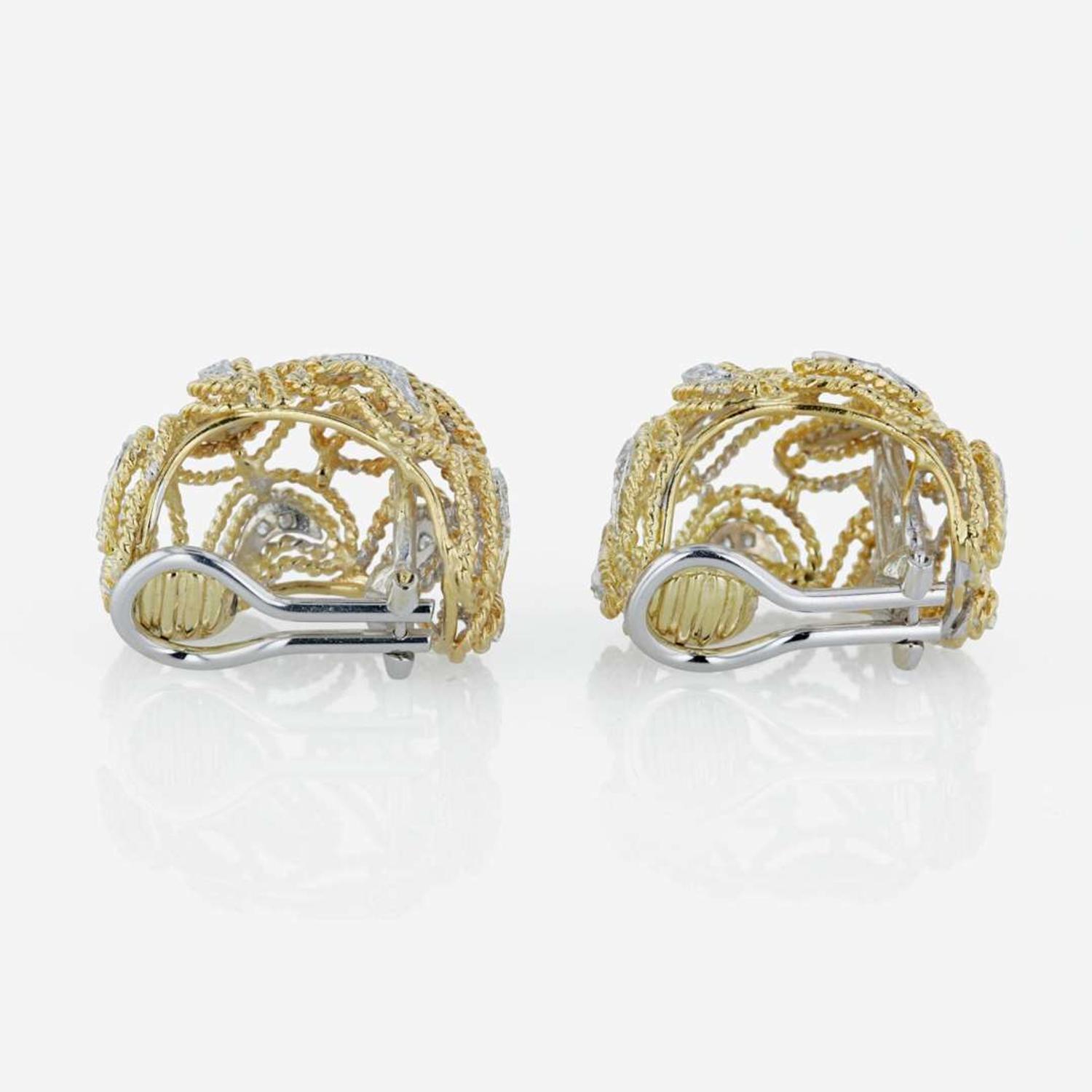 A Pair of 18K Gold Two-Tone Ear Clips Italy