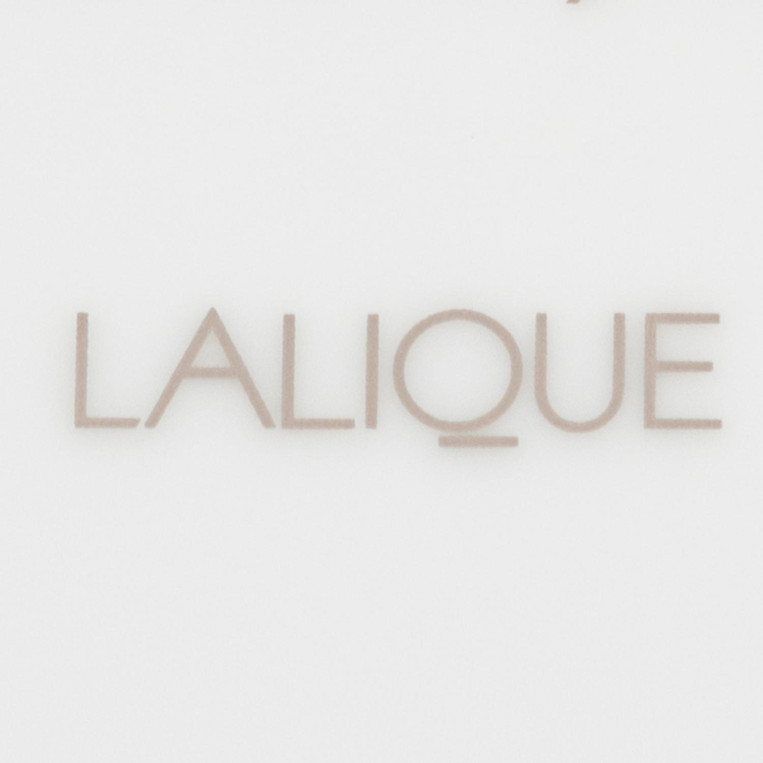 A Lalique Damasse Porcelain Dinner Service