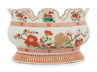 A Chinese Export Porcelain Verrière or Monteith Bowl