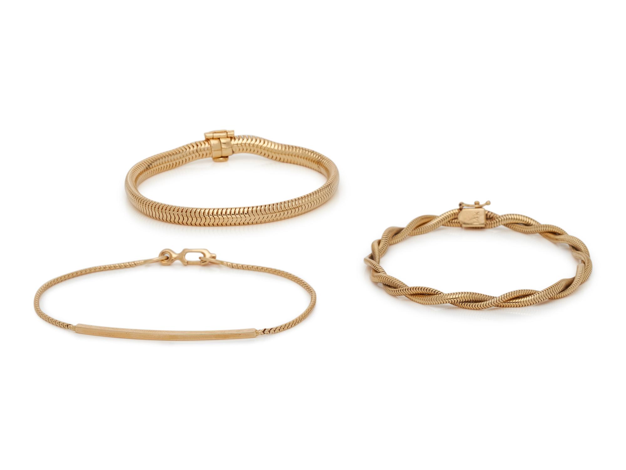 COLLECTION OF YELLOW GOLD BRACELETS