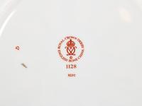 A Royal Crown Derby Old Imari Pocelain Dinner Service