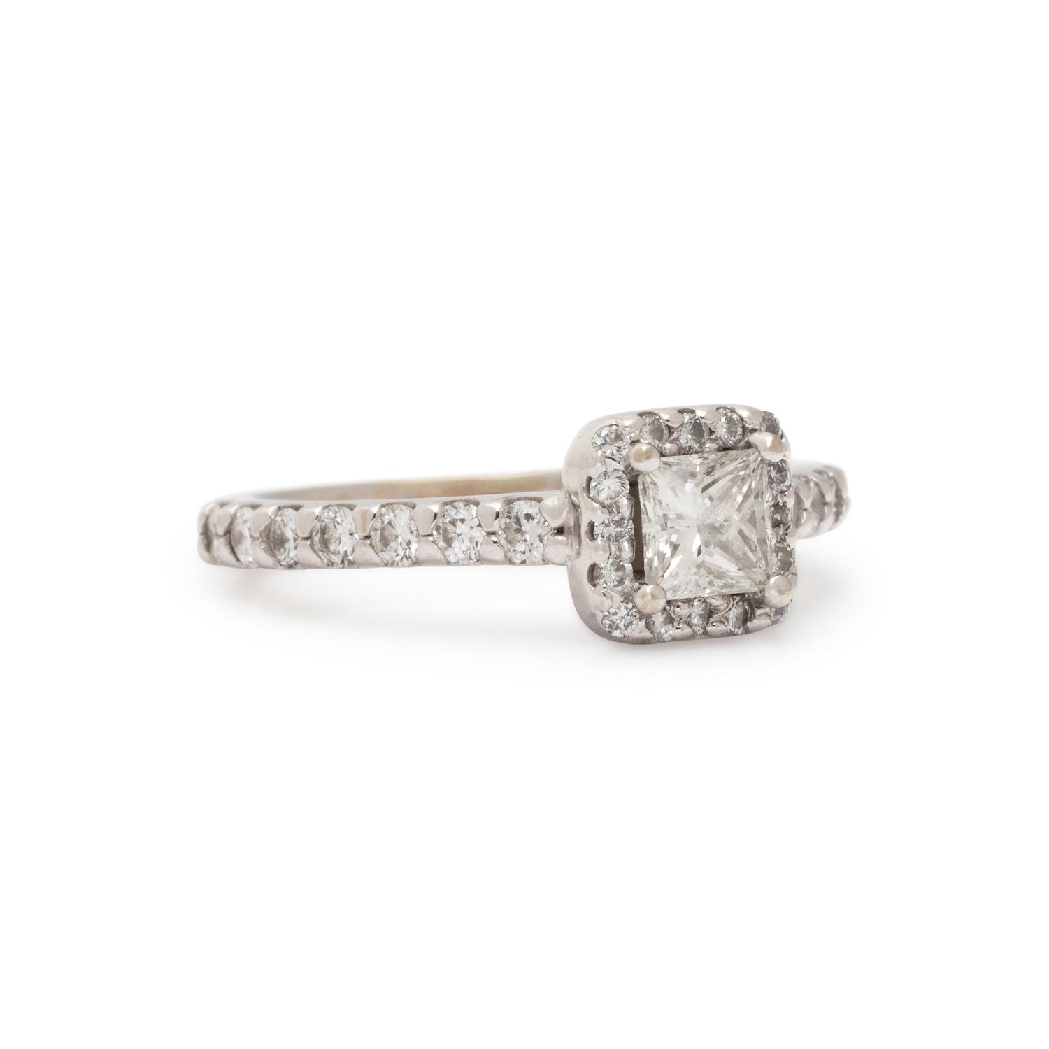 DIAMOND RING