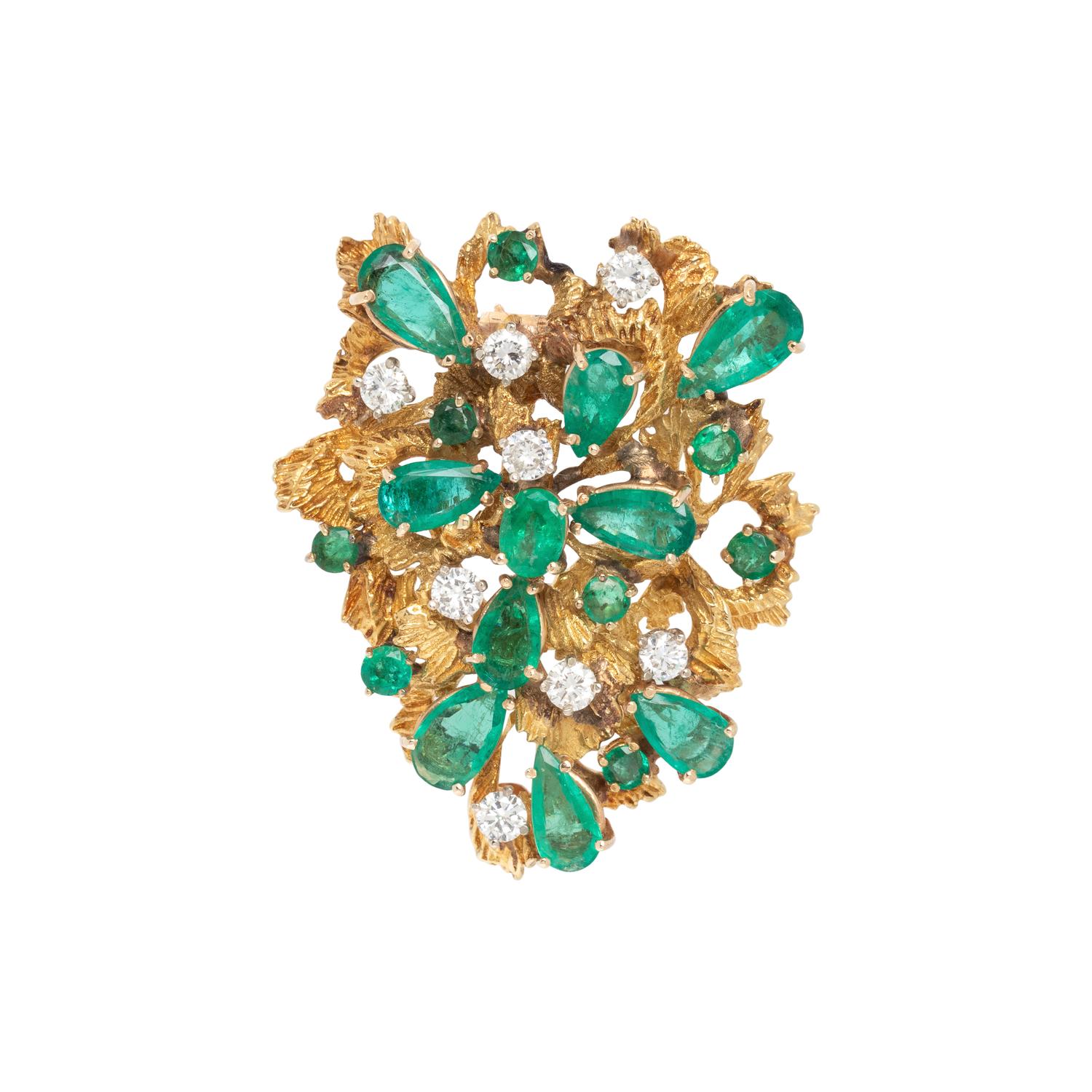 YELLOW GOLD, EMERALD AND DIAMOND BROOCH