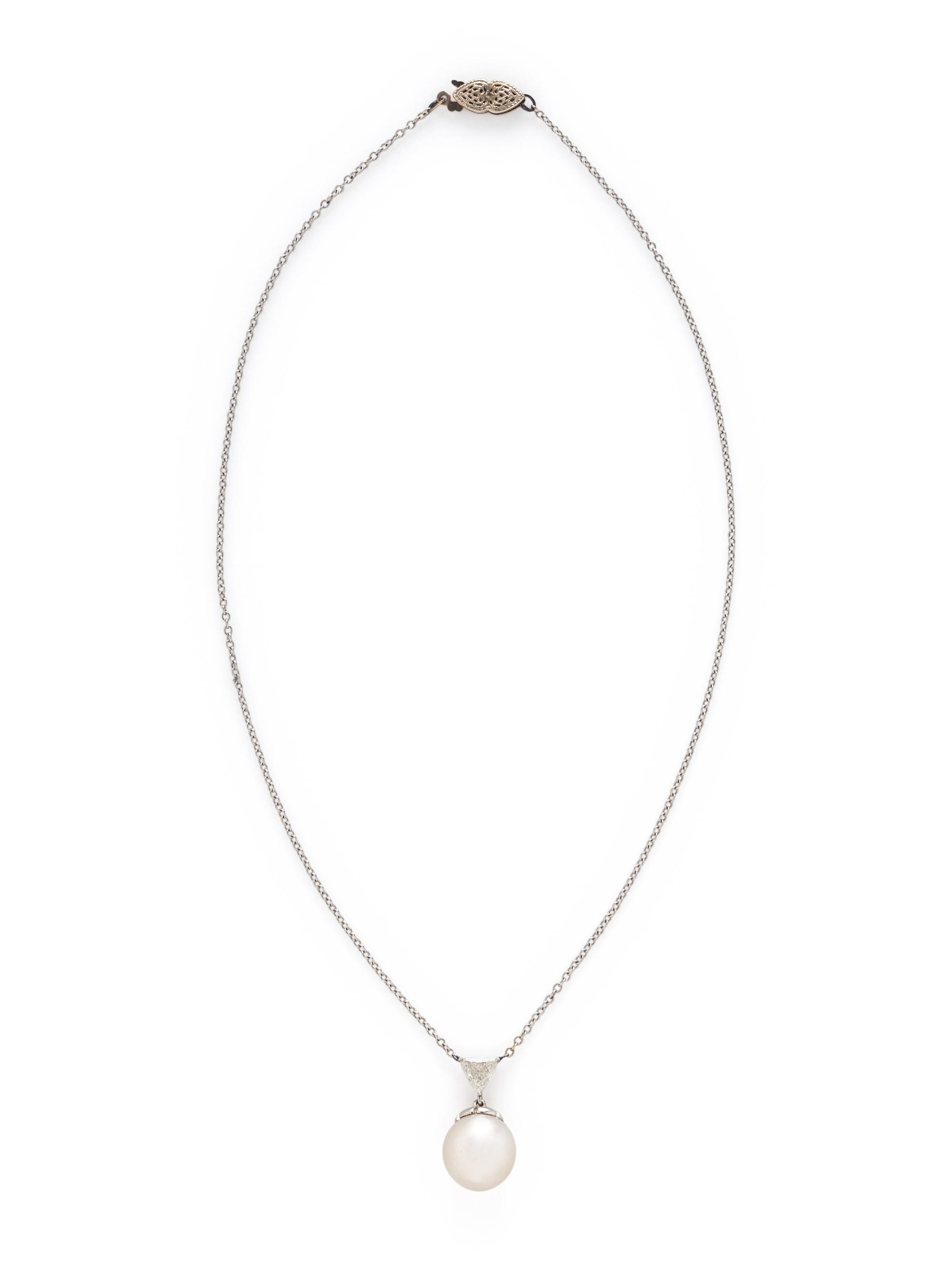 CULTURED PEARL AND DIAMOND NECKLACE