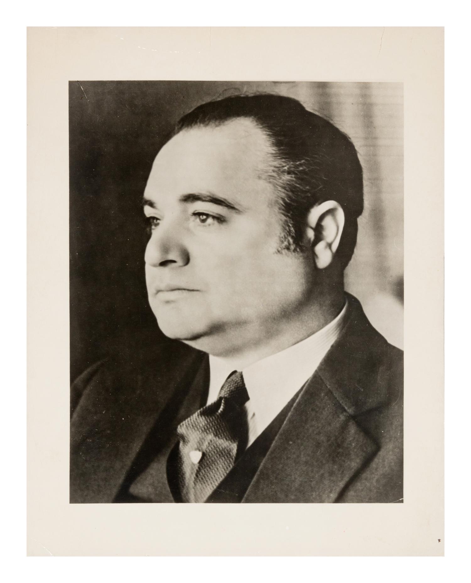 A Group of 5 Photographs of Opera Singers from the 1920s