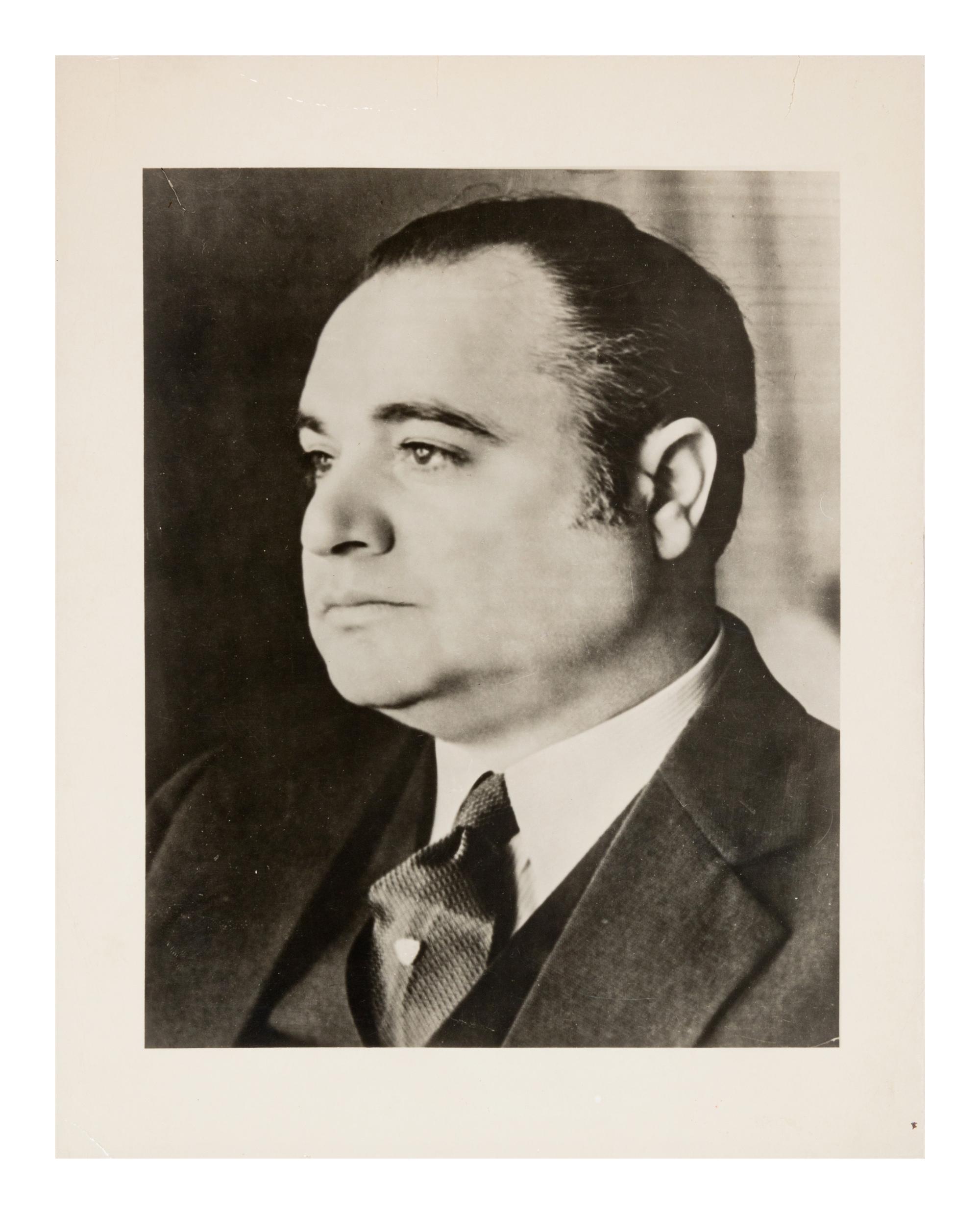 A Group of 5 Photographs of Opera Singers from the 1920s