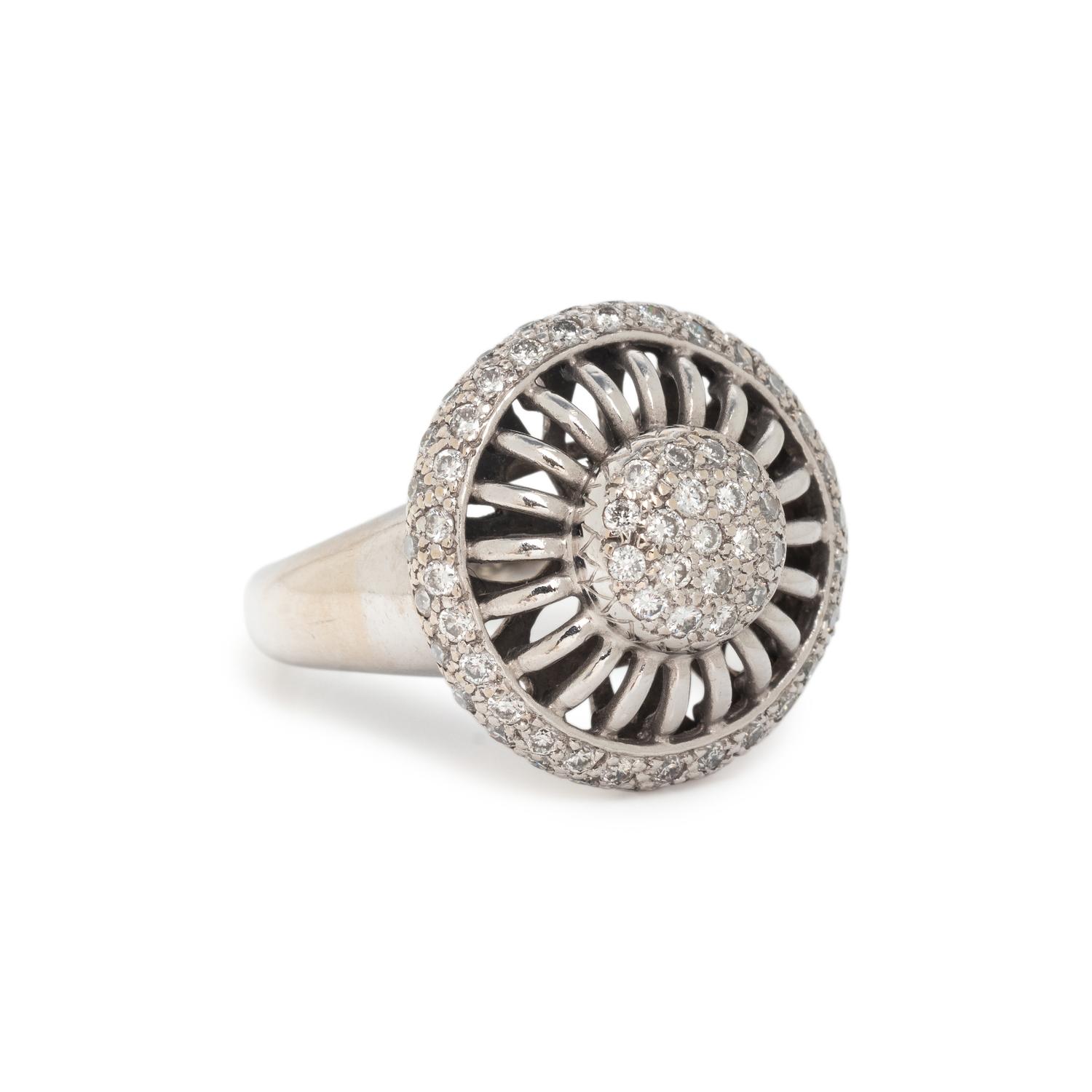 WHITE GOLD AND DIAMOND RING