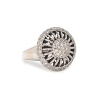 WHITE GOLD AND DIAMOND RING