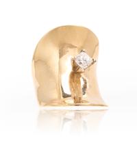 A Yellow Gold and Diamond Ring, 17.90 dwts.