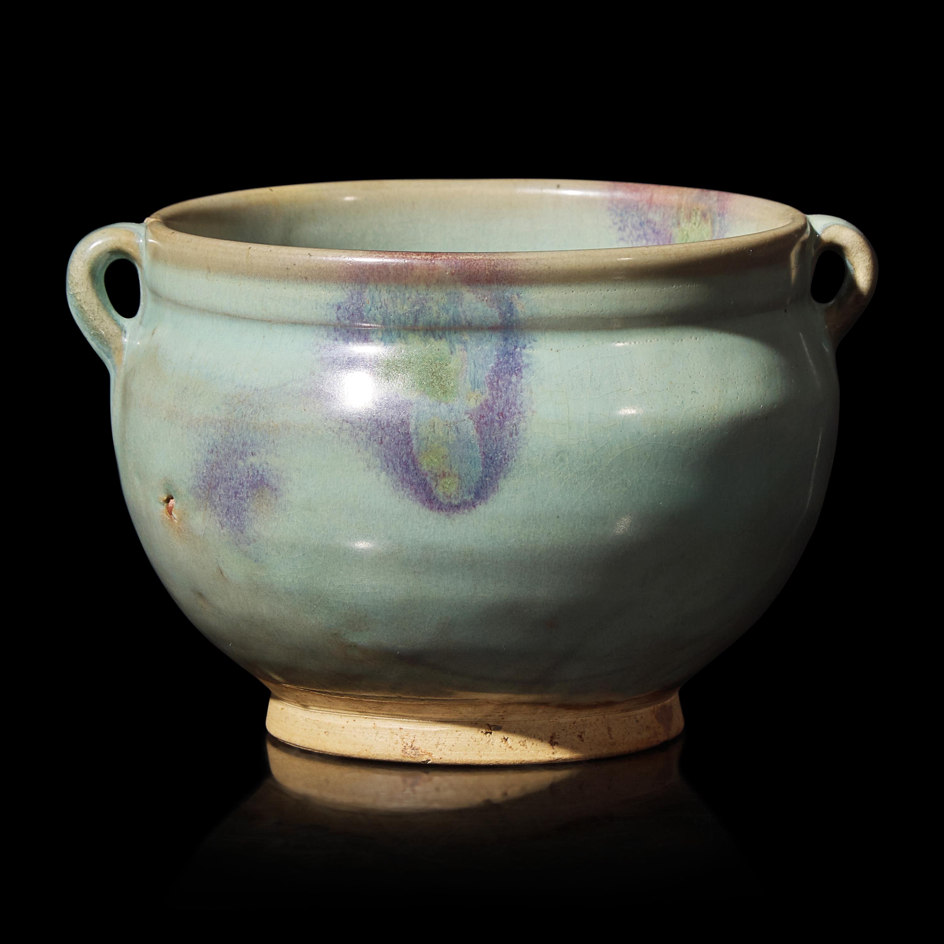 A Chinese Junyao Style Jar 鈞窯雙係罐