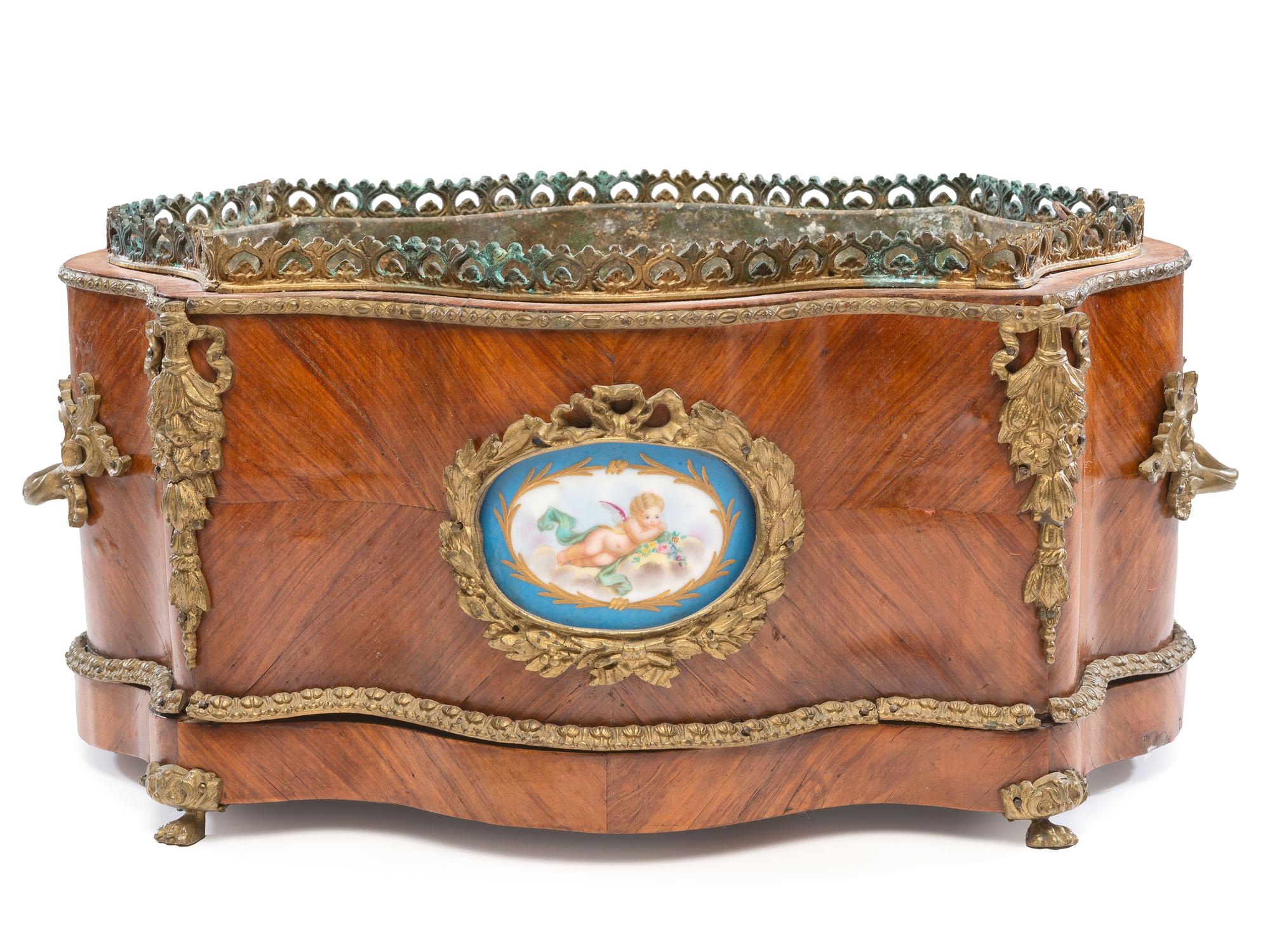 A Napoleon III Kingwood Jardiniere