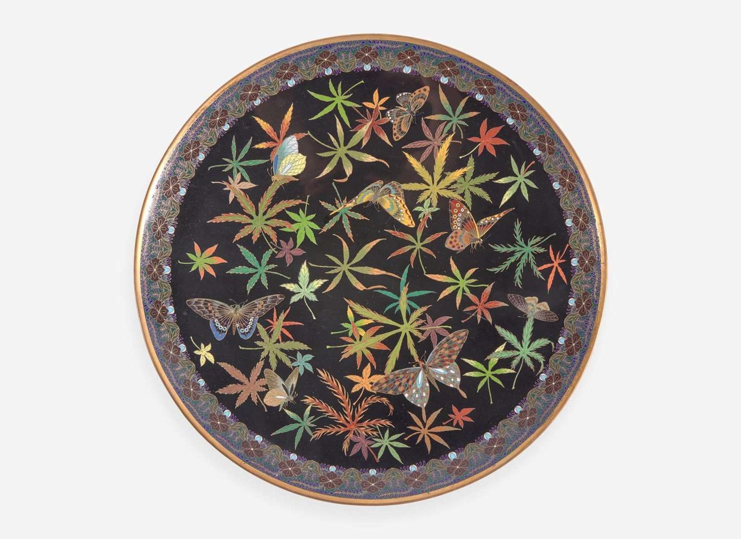 An unusual Japanese cloisonne "Butterflies and Maple Leaves" charger, Meiji period 琺瑯蝴蝶楓葉盤 明治