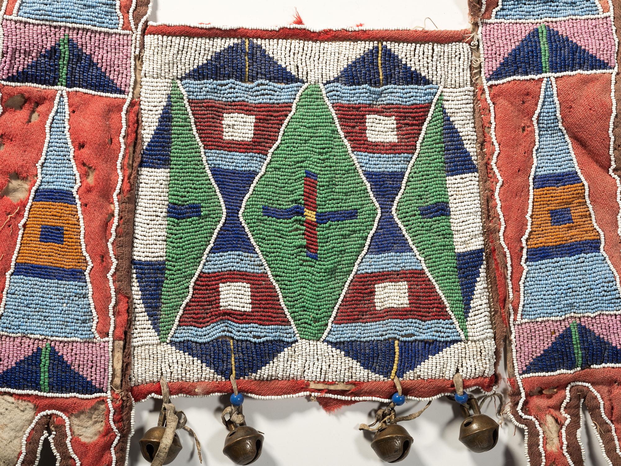 Apsáalooke [Crow] Beaded Hide Martingale