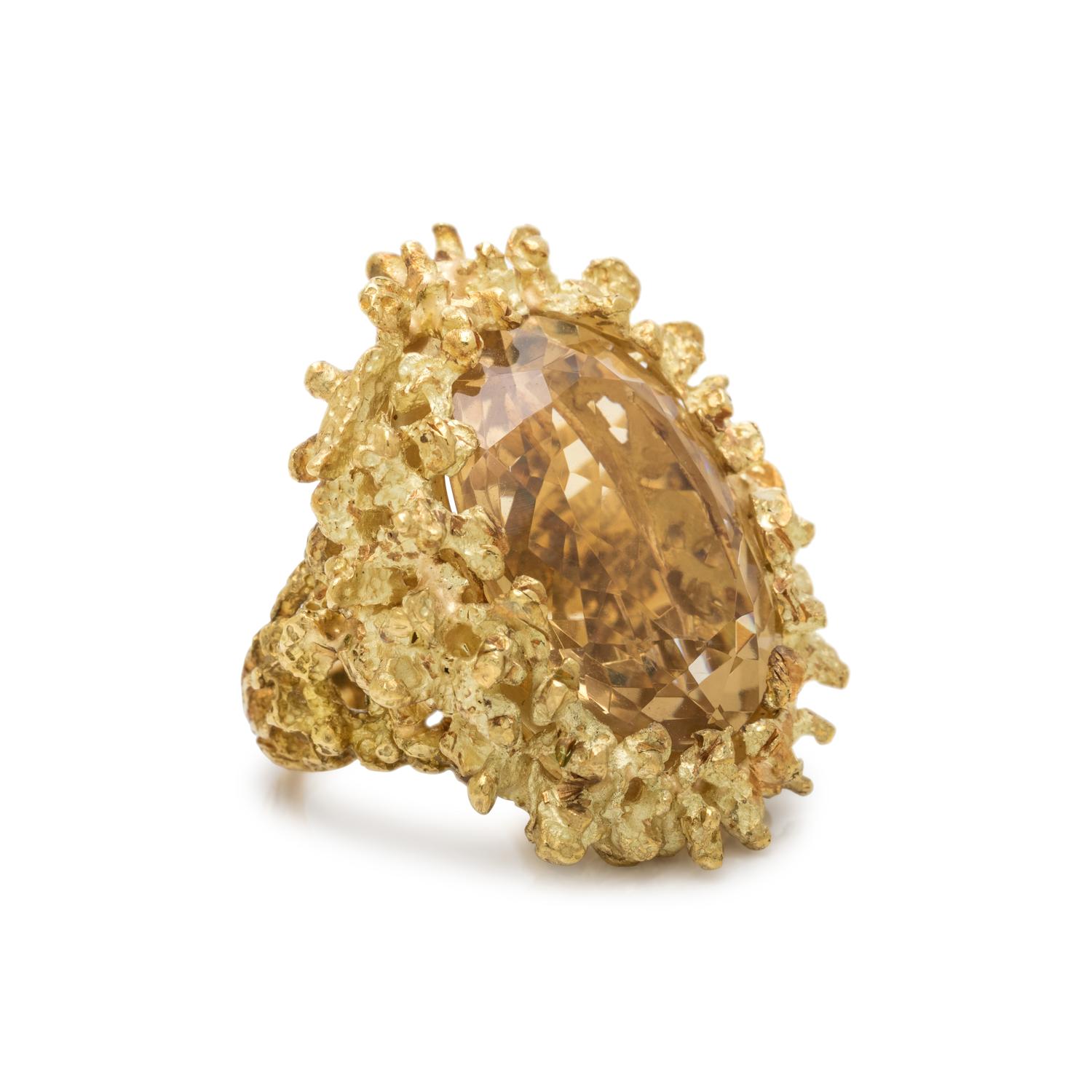 YELLOW GOLD AND CITRINE RING