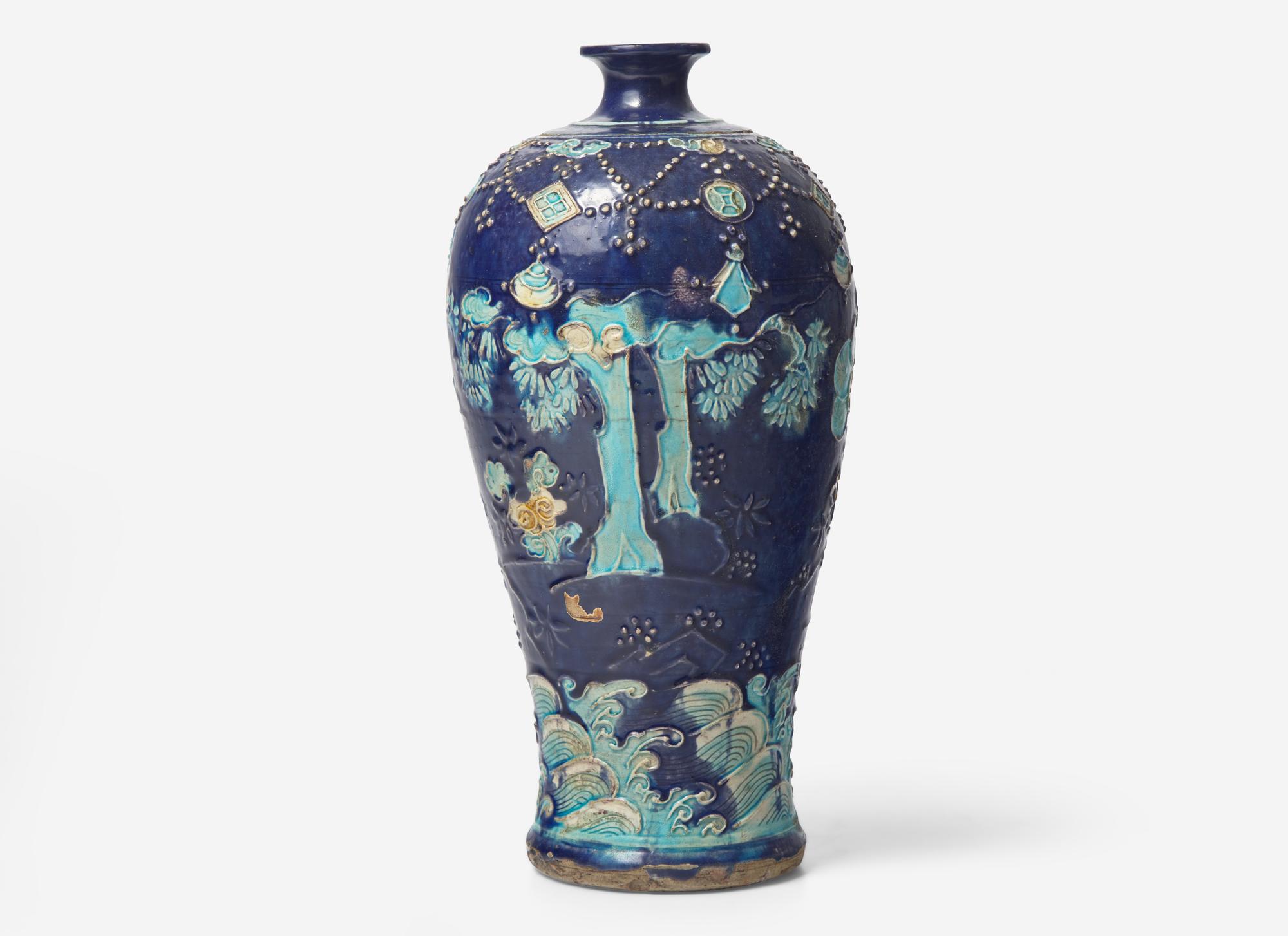 A Chinese Fahua 'Figural' Vase, Meiping