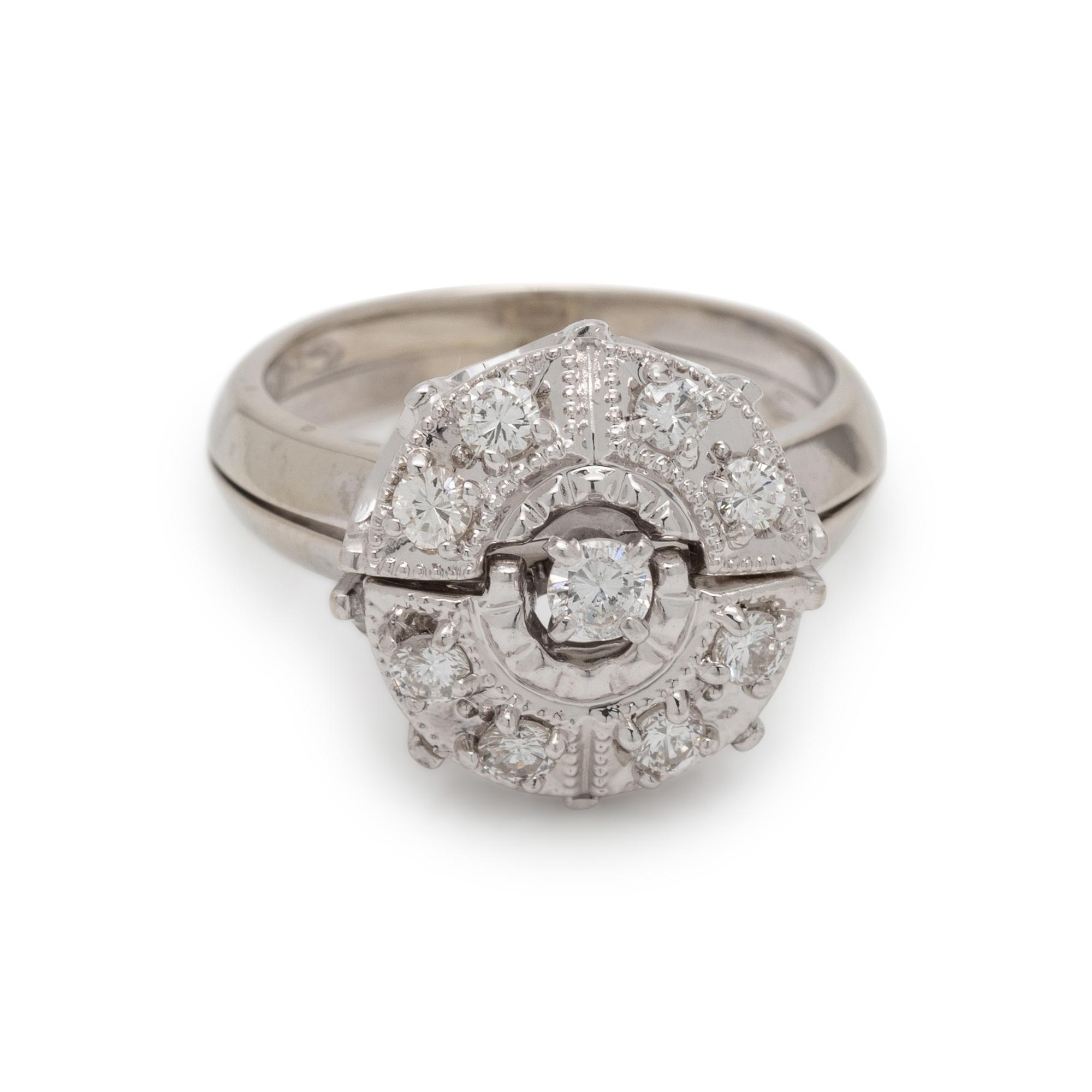 WHITE GOLD AND DIAMOND RING