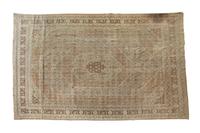A Tabriz Wool Rug 10 feet x 14 feet. — 20TH CENTURY
