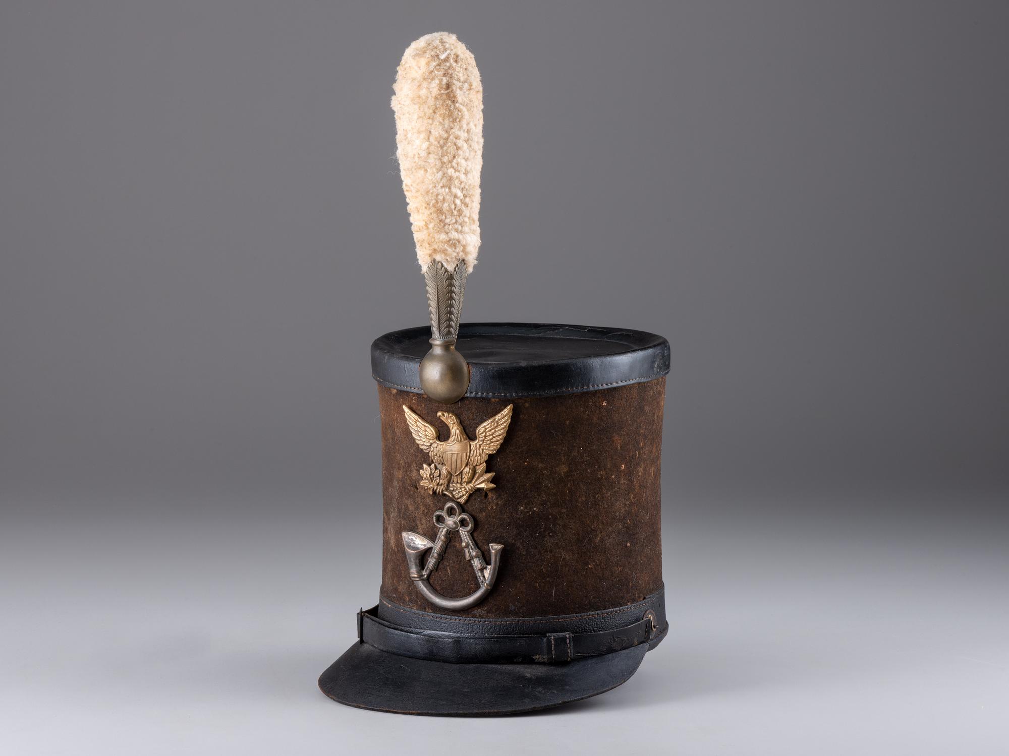 [MILITARIA]. Model 1832 U.S. Infantry Shako for enlisted soldier.
