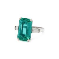 GRAFF, COLOMBIAN EMERALD AND DIAMOND RING