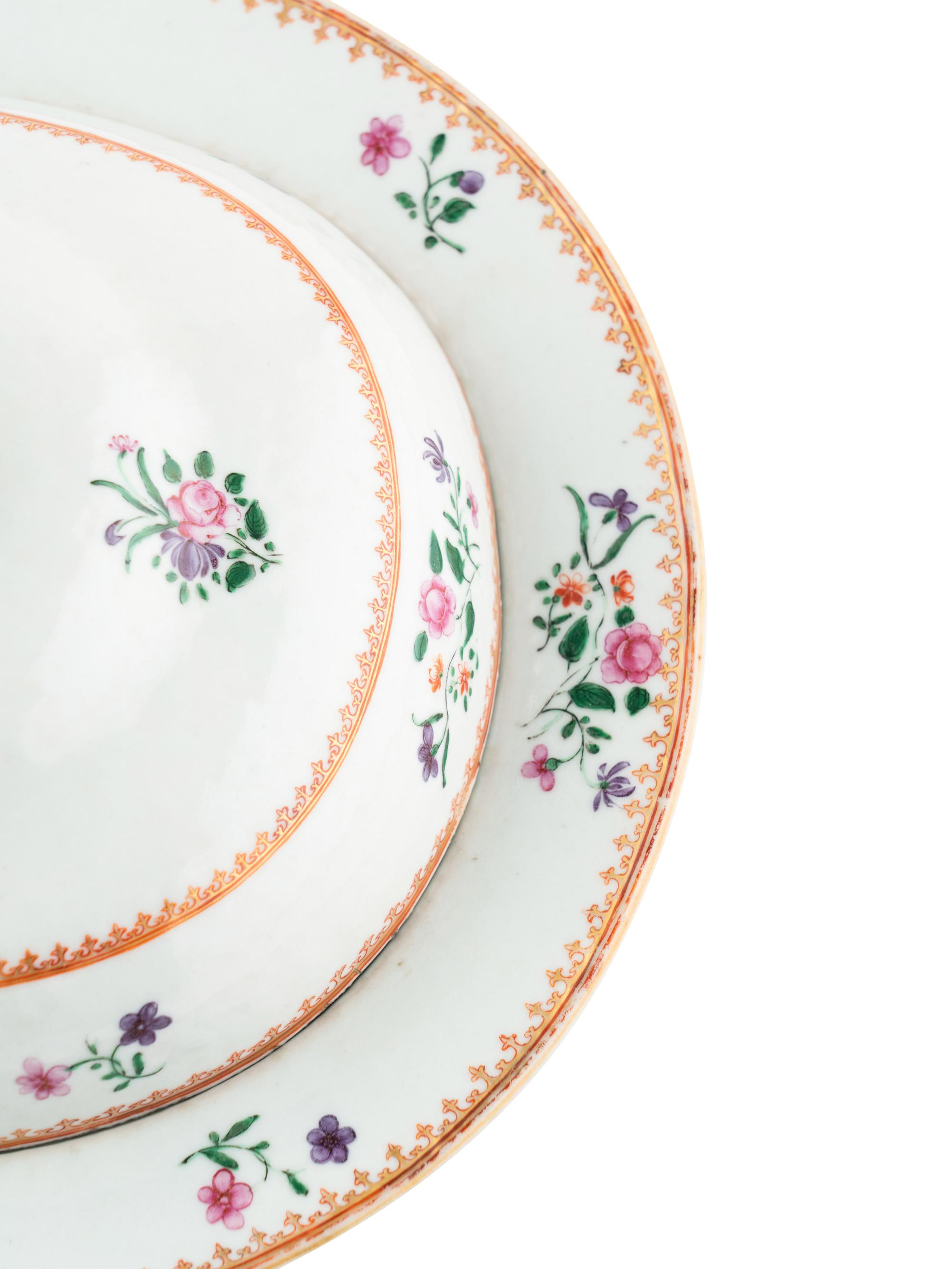 A Chinese Export Porcelain Serving Dish and Cover