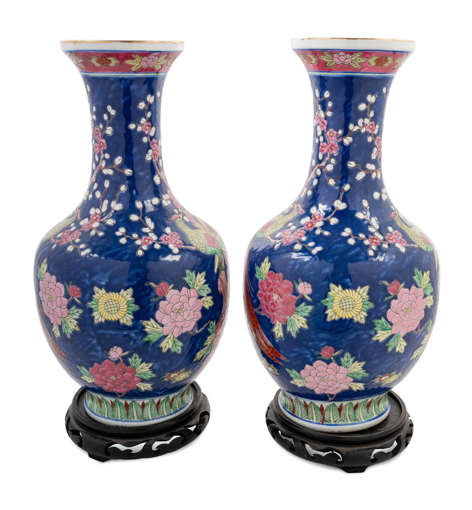 A Pair of Chinese Export Porcelain Vases