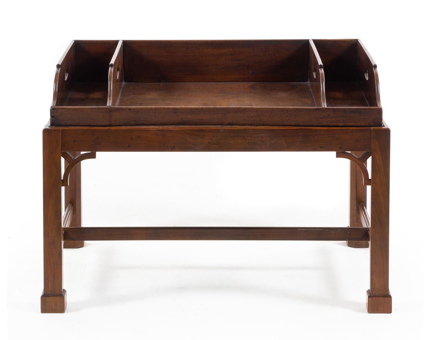 A George III Style Mahogany Butler's Tray Table Height 24 x width 32 1/2 x depth 21 1/2 inches. — 19TH CENTURY